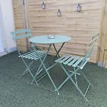 Petit Cocon Avec Terrasse Privee A Barthelemy * Saint-Barthelemy-d'Anjou