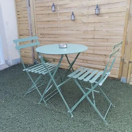 Cosy Avec Terrasse St Barthelemy * Saint-Barthelemy-d'Anjou